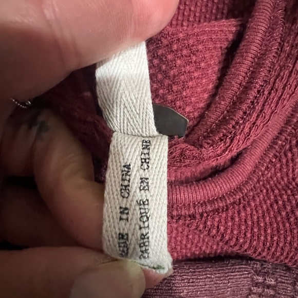 We The Free Women’s Small Maroon Sunni Valley Thermal Waffle Cut Long Sleeve Top - Picture 11 of 13